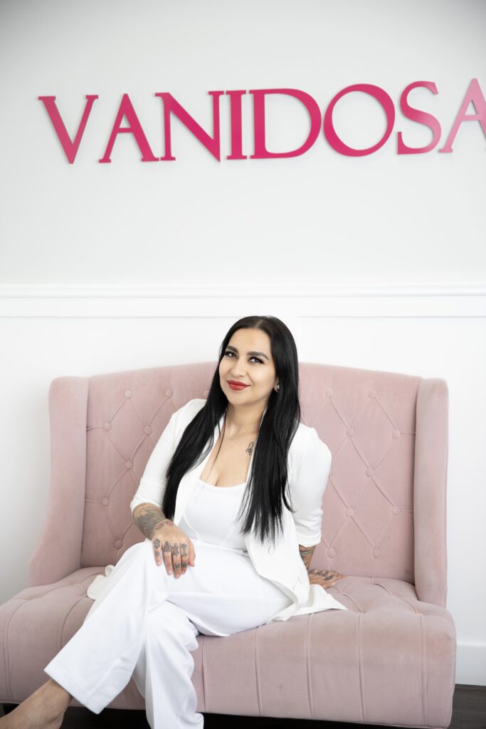 Claudia Aceves Owner Of Vanidosa Beauty Studios / BeautyPreneur